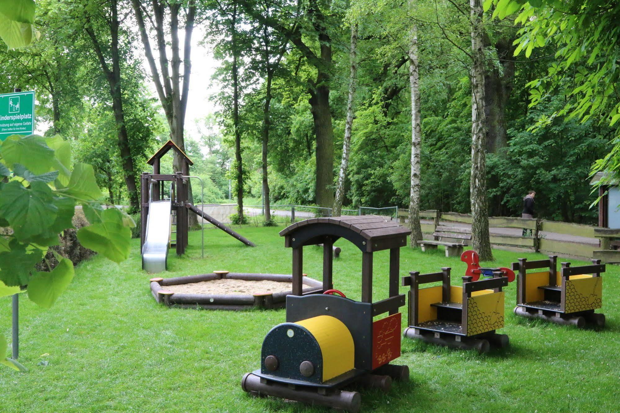 Landhaus Dessau Eksteriør bilde